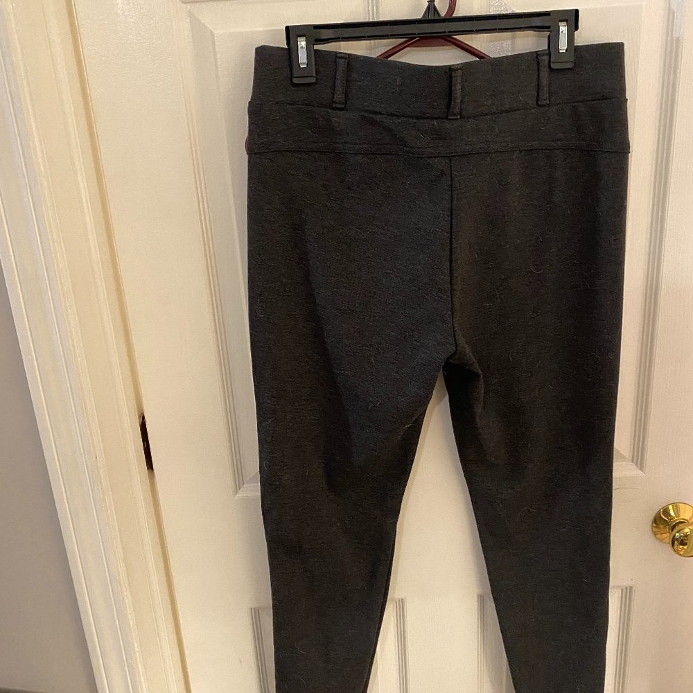 Worthington Stretchy Pants with No-Pockets w/ faux leather zipper patch - size M